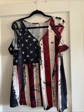 Ring-Zip Stars & Stripes V-Neck Tunic